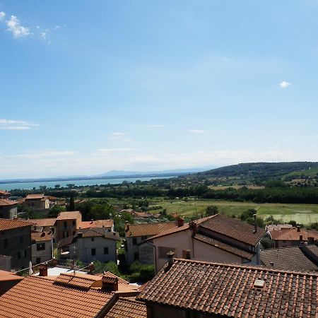 Appartamento Oscar Tuoro sul Trasimeno Exterior photo